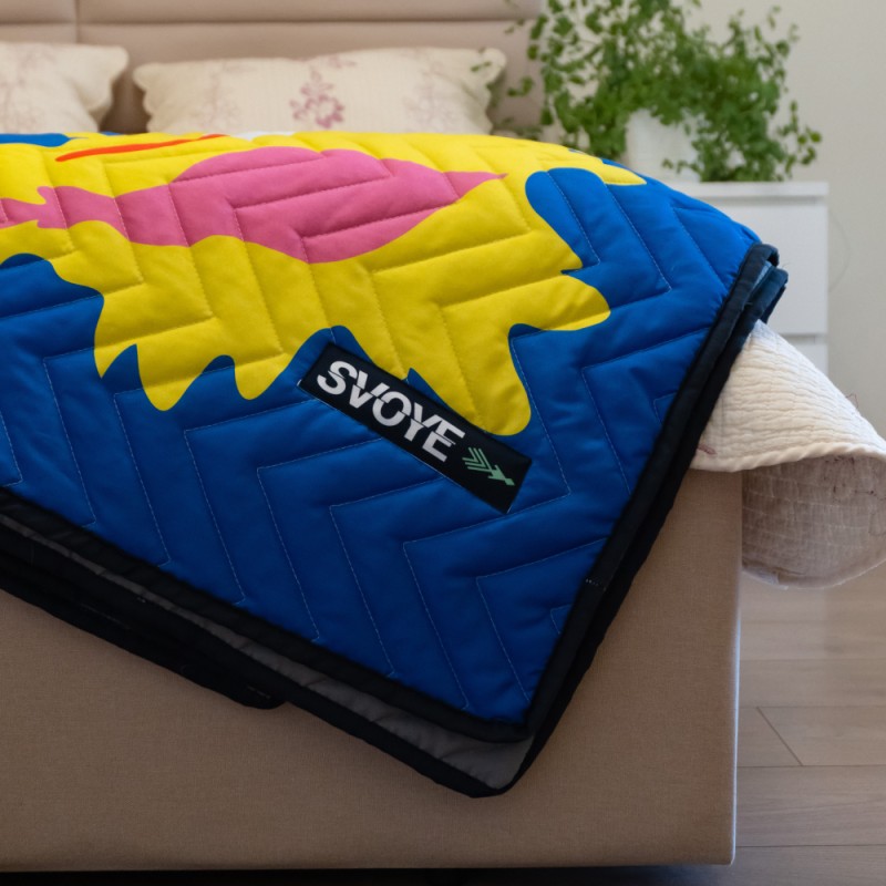 SVOYE “Krabik” Blanket